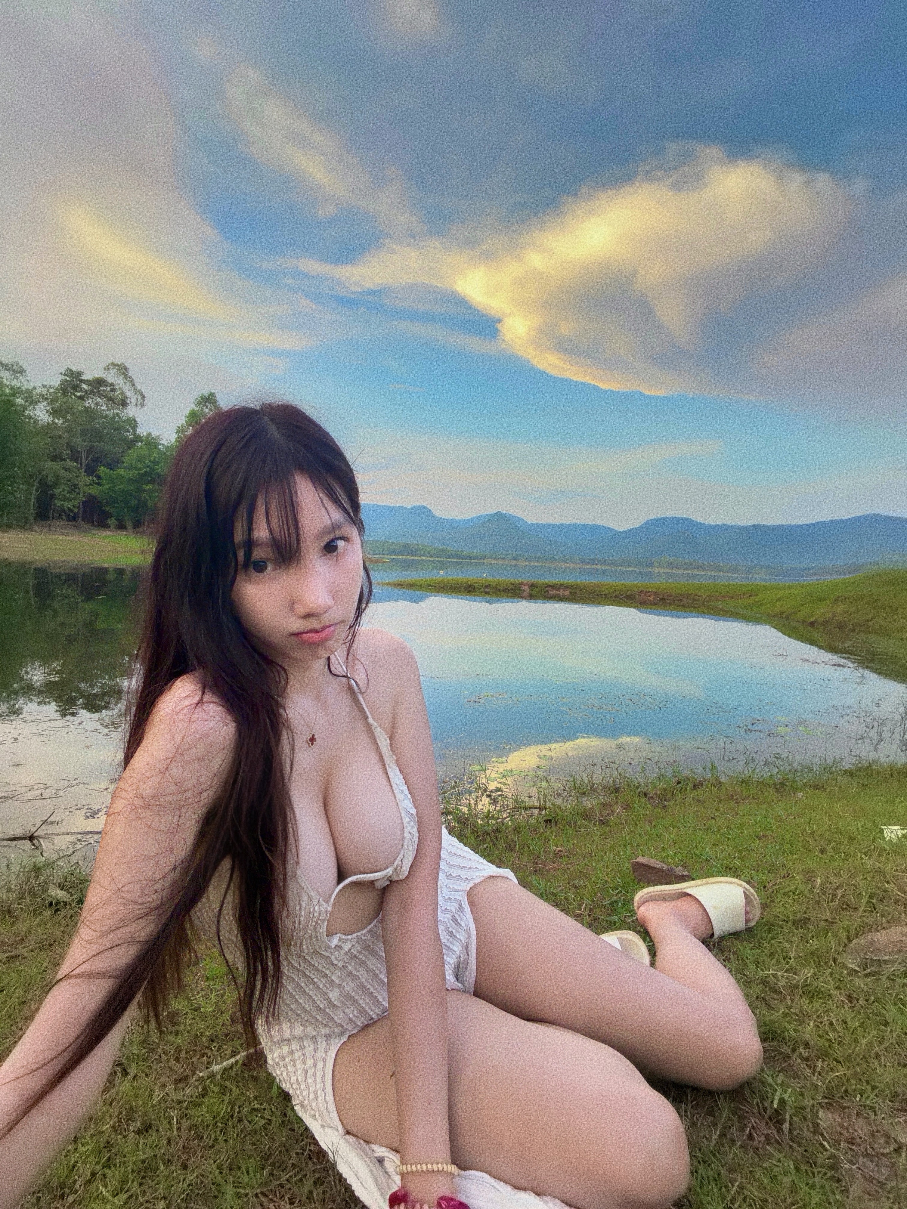 mingdekza นางแบบสาวเซ็กซี่ จากมหาสารคาม แซ่บแบบสาวอีสานตัวแม่ 24